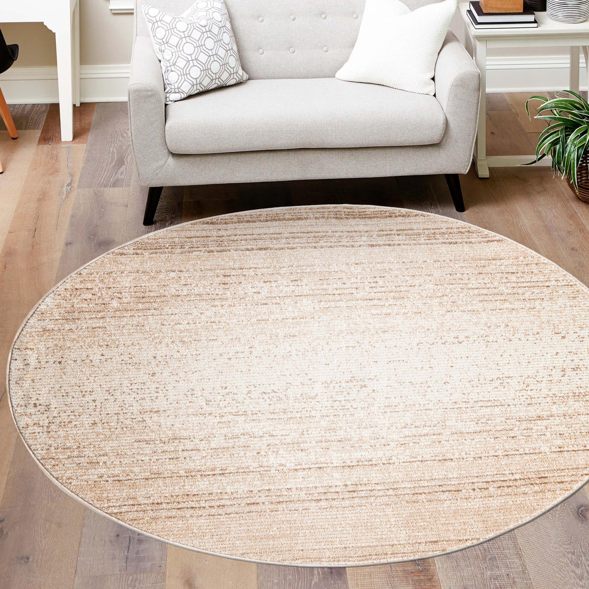 Jewel Oasis Collection Area Rug - Sapphire (Ivory) Round Ivory  lifestyle 89