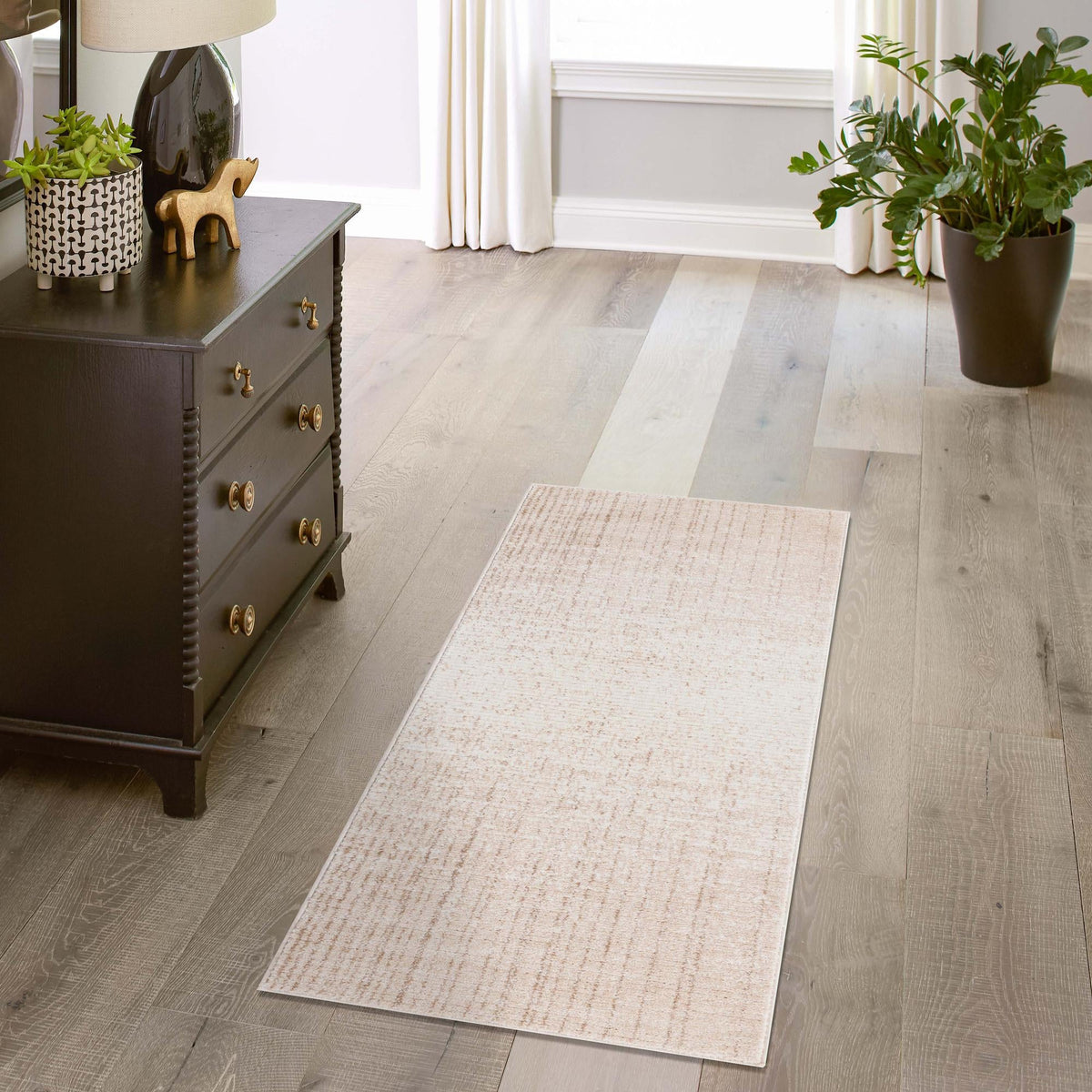 Jewel Oasis Collection Area Rug - Sapphire (Ivory) Runner Ivory  lifestyle 92