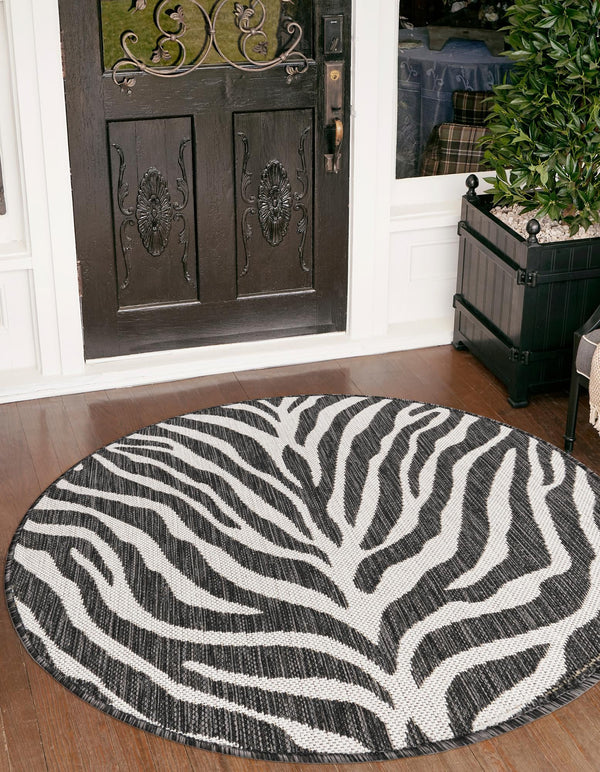 Jungle Expedition Collection Area Rug -  Savannah Round White  lifestyle 72