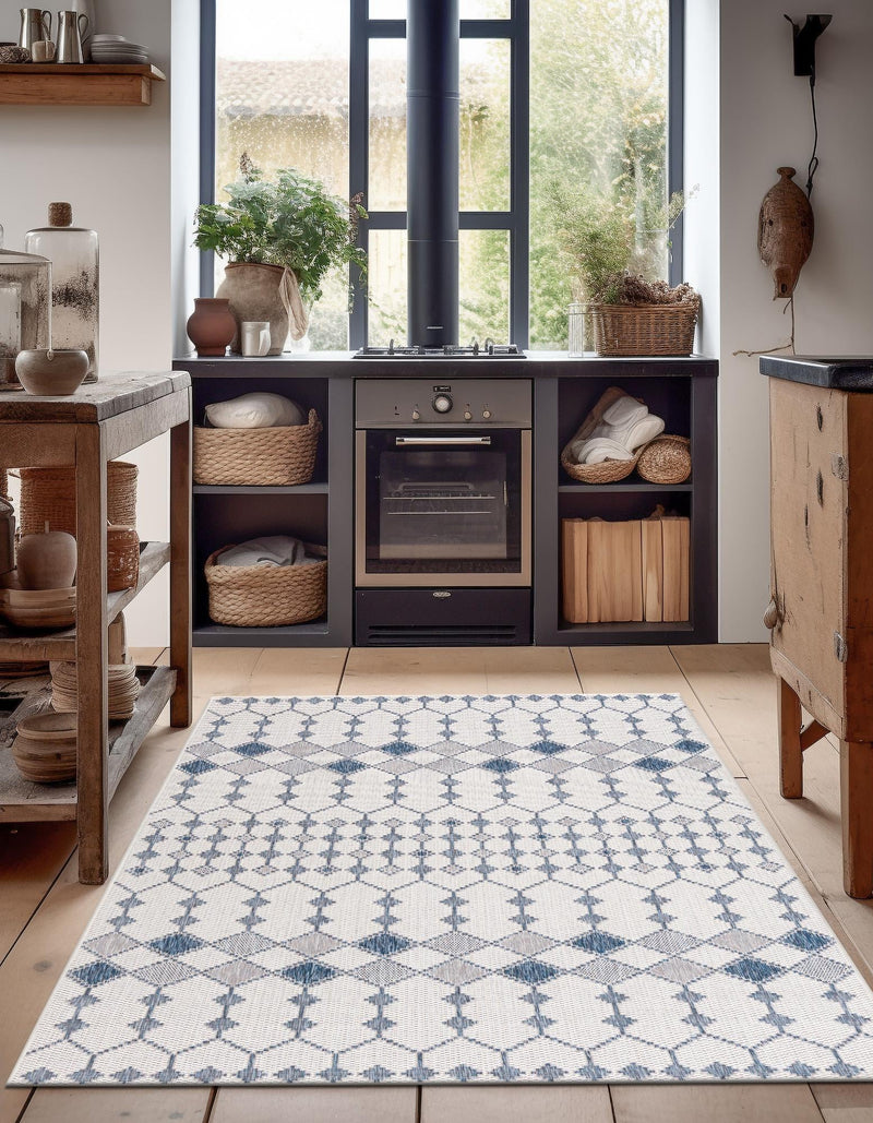 Garden Lattice Oasis Collection Area Rug -  Veranda Rectangle Ivory  lifestyle 60