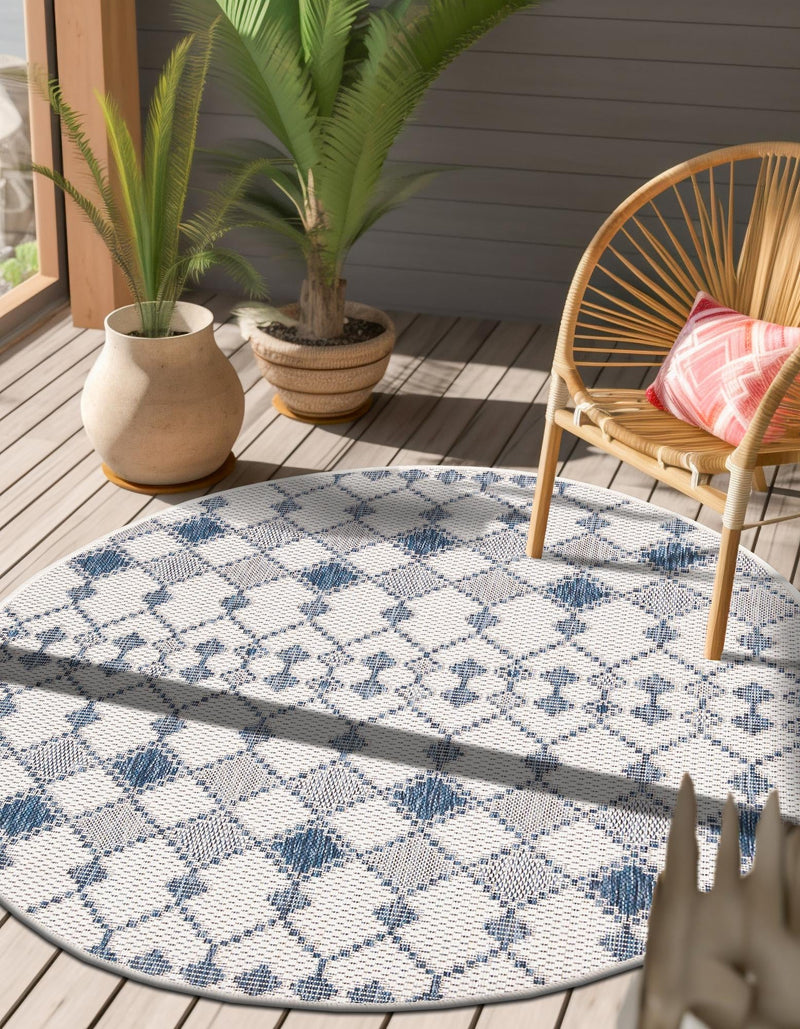 Garden Lattice Oasis Collection Area Rug -  Veranda Round Ivory  lifestyle 149