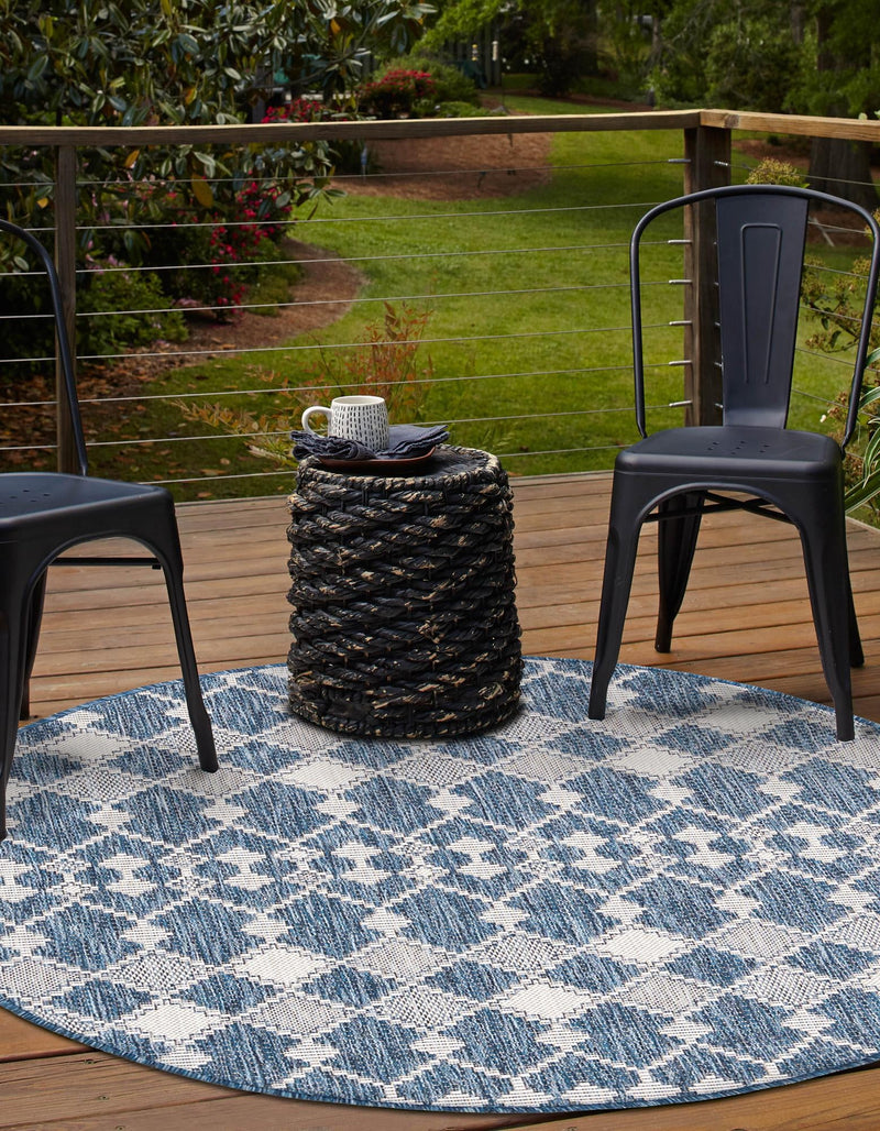 Garden Lattice Oasis Collection Area Rug -  Veranda Round Blue  lifestyle 3