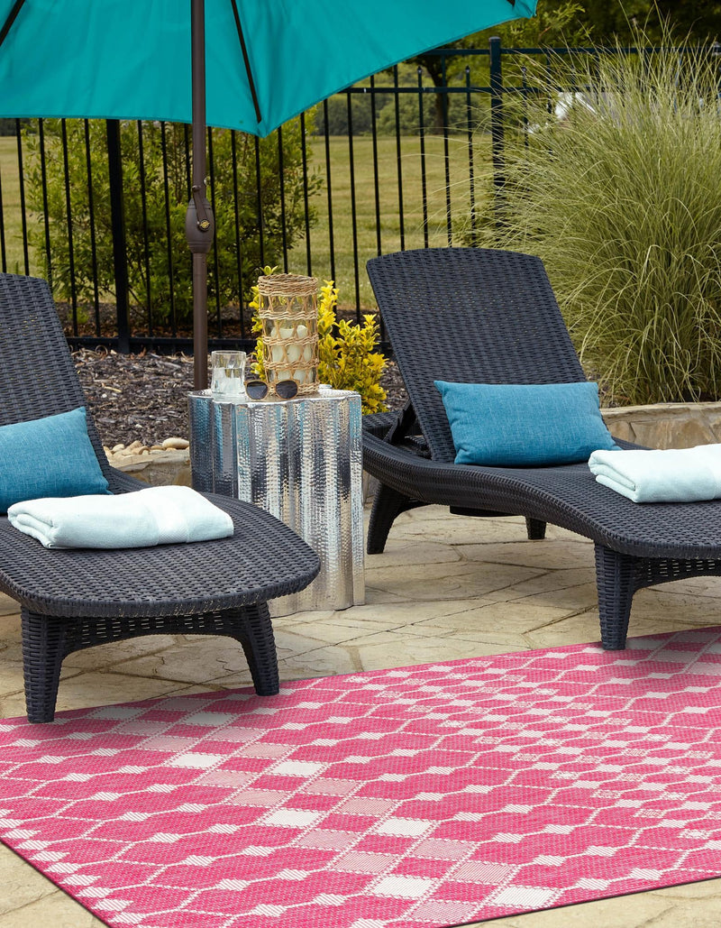 Garden Lattice Oasis Collection Area Rug -  Veranda Rectangle Magenta  lifestyle 6