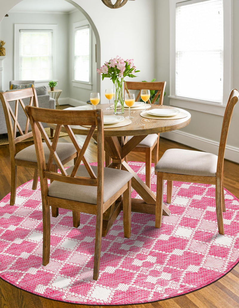 Garden Lattice Oasis Collection Area Rug -  Veranda Round Magenta  lifestyle 141
