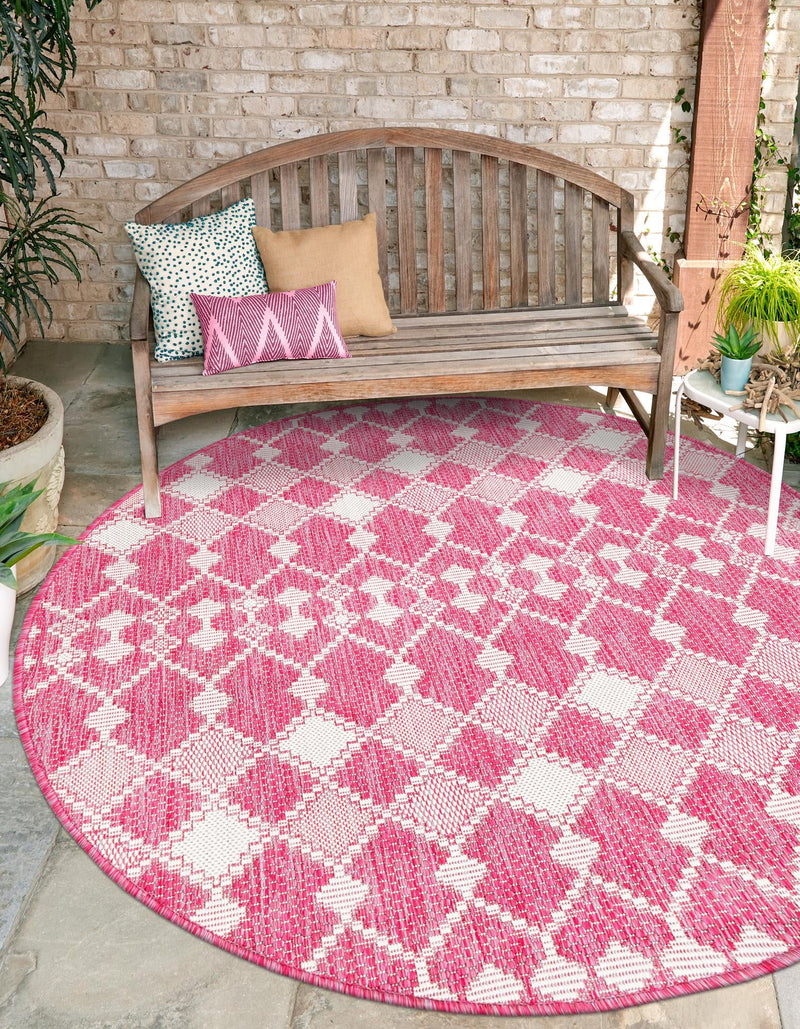 Garden Lattice Oasis Collection Area Rug -  Veranda Round Magenta  lifestyle 179
