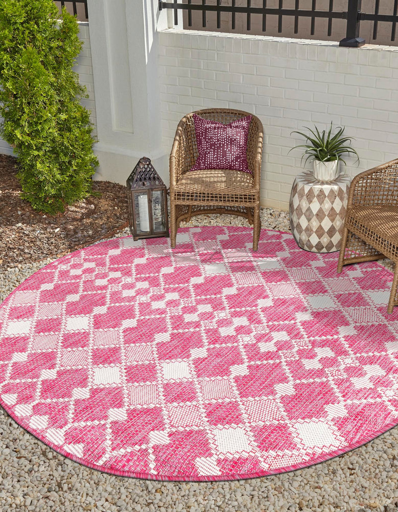 Garden Lattice Oasis Collection Area Rug -  Veranda Round Magenta  lifestyle 203