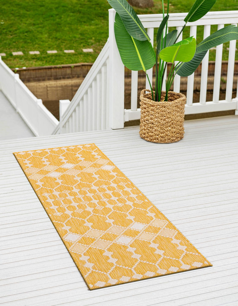 Garden Lattice Oasis Collection Area Rug -  Veranda Runner Yellow  lifestyle 205