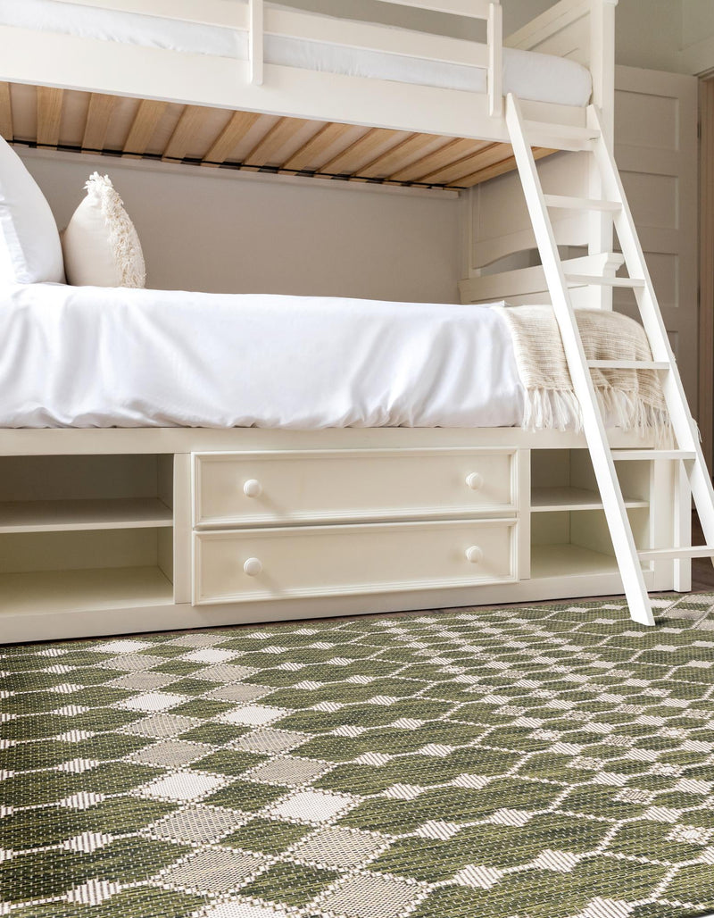 Garden Lattice Oasis Collection Area Rug -  Veranda Rectangle Green  lifestyle 63