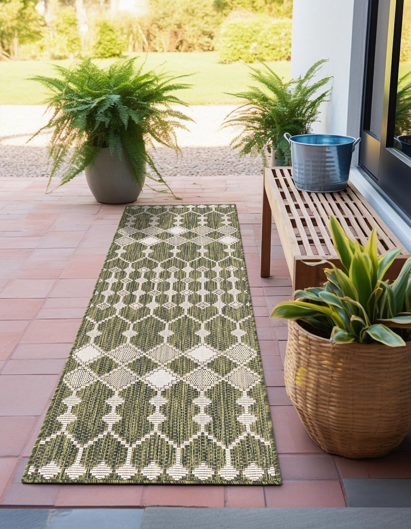 Garden Lattice Oasis Collection Area Rug -  Veranda Runner Green  lifestyle 207