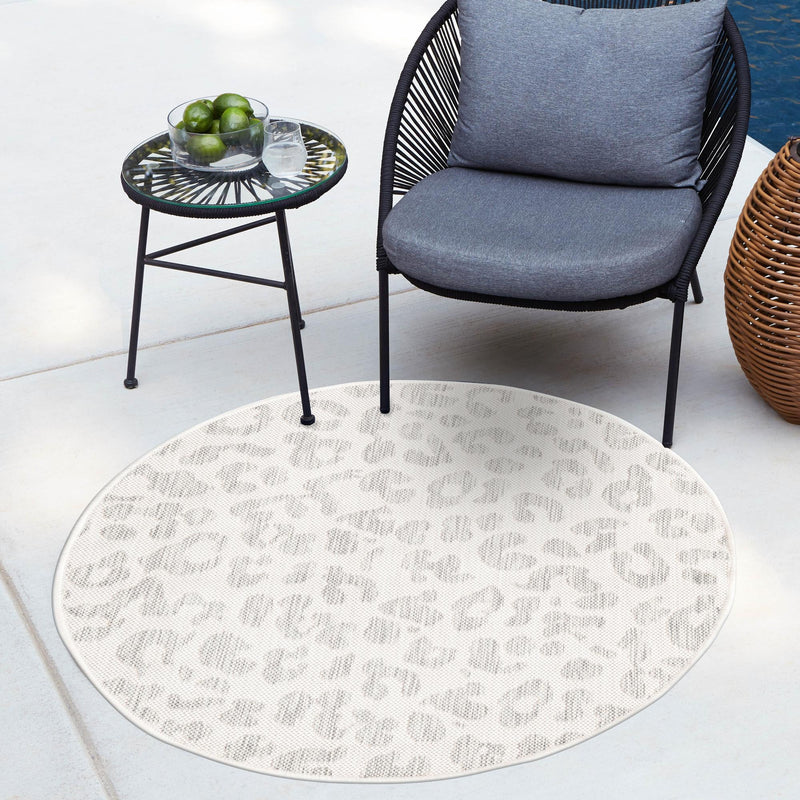 Jungle Expedition Collection Area Rug -  Amazon (Ivory Gray) Round Ivory Gray  lifestyle 15