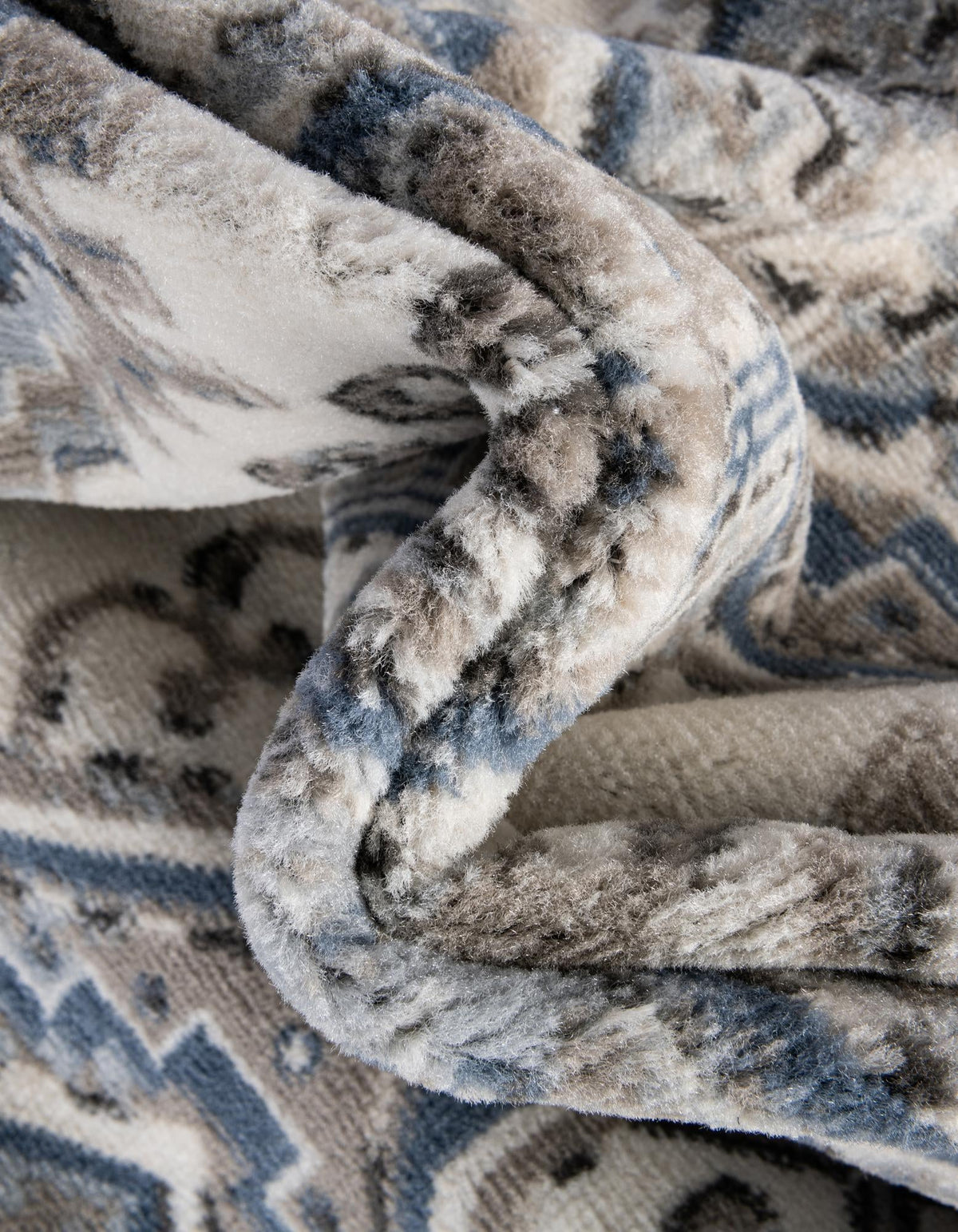 Savannah Elegance Collection Area Rug -  Tybee (Gray Blue) Rectangle Gray Blue  lifestyle 8