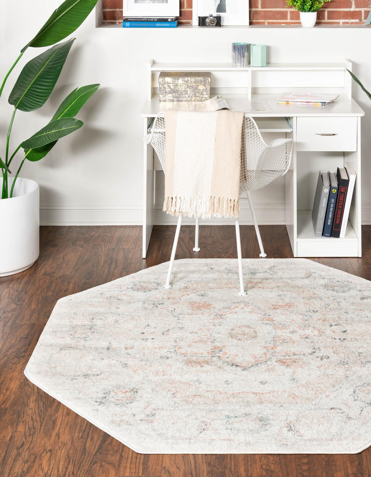 Parisian Elegance Collection Area Rug - Versailles (Ivory) Octagon Ivory  lifestyle 33