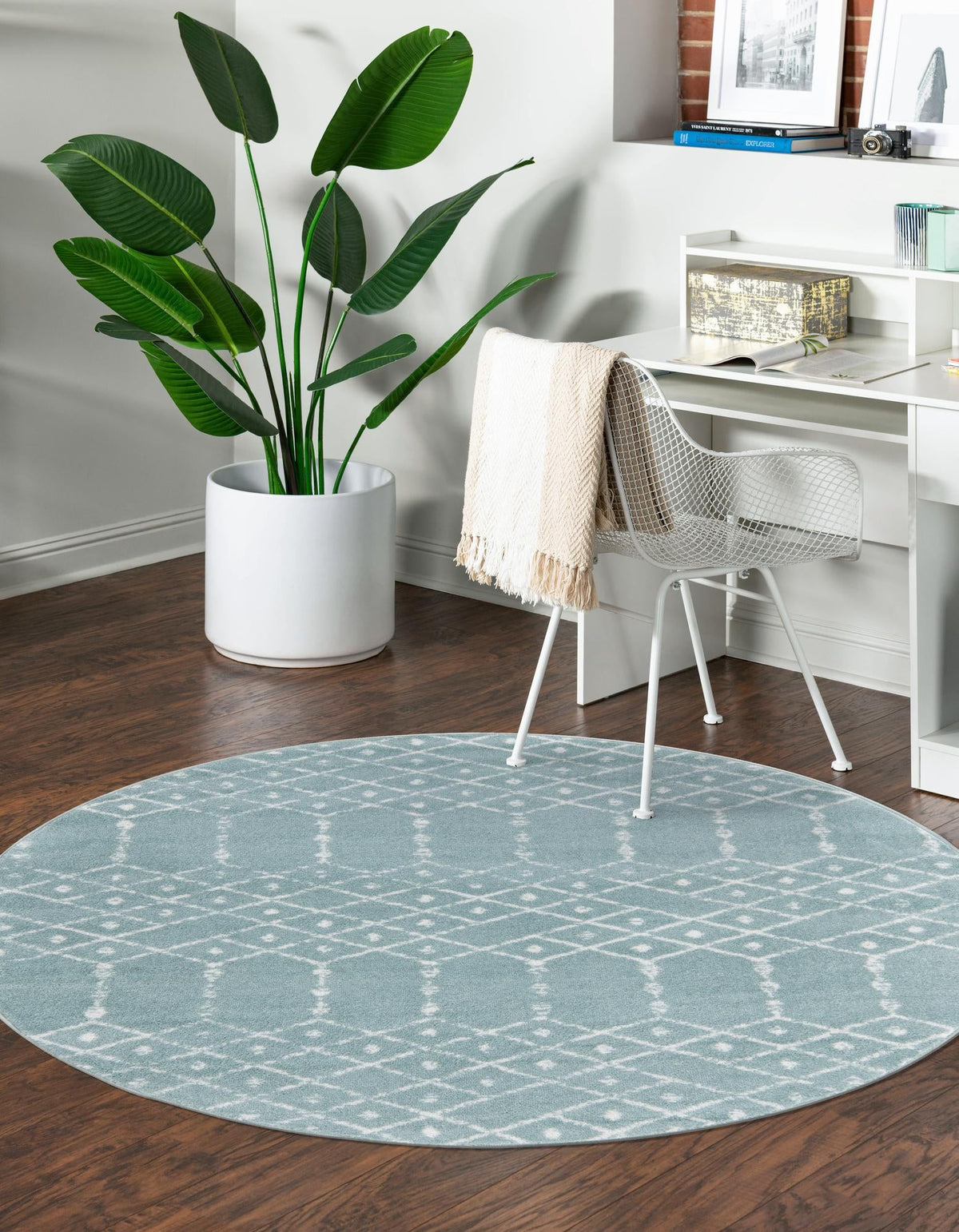 Marrakesh Lattice Collection Area Rug - Casablanca (Aqua) Round Aqua  lifestyle 34