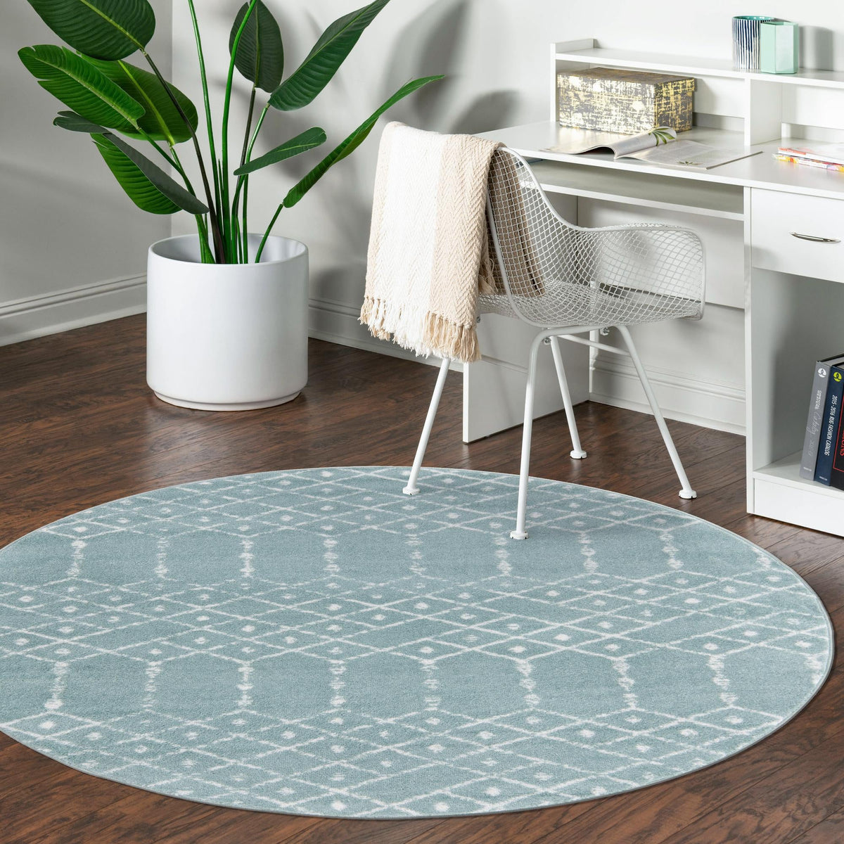 Marrakesh Lattice Collection Area Rug - Casablanca (Aqua) Round Aqua  lifestyle 111