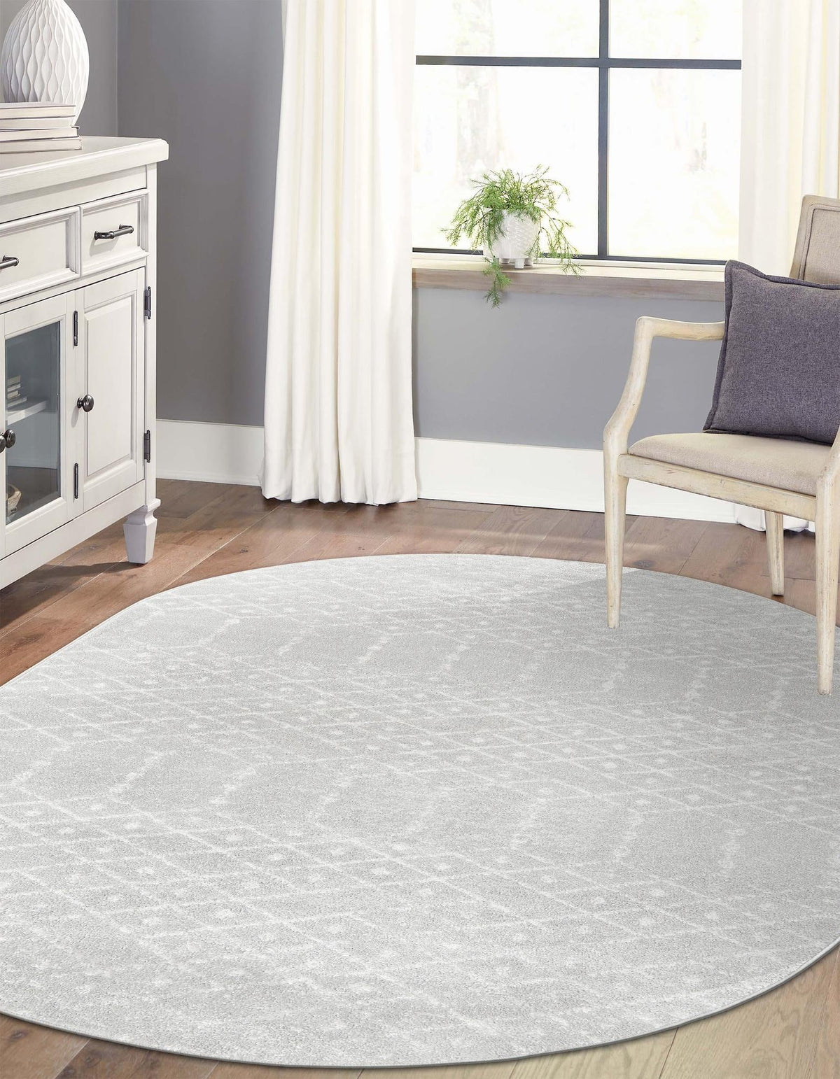 Marrakesh Lattice Collection Area Rug - Casablanca (Light Gray) Oval Light Gray  lifestyle 41