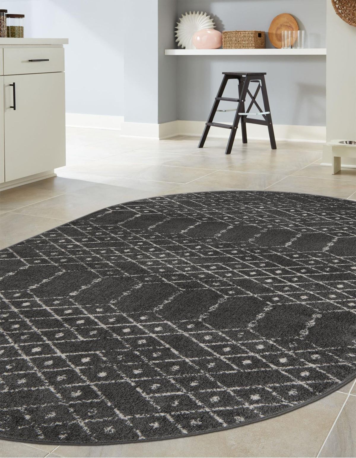Marrakesh Lattice Collection Area Rug - Casablanca (Charcoal Gray) Oval Charcoal Gray  lifestyle 49