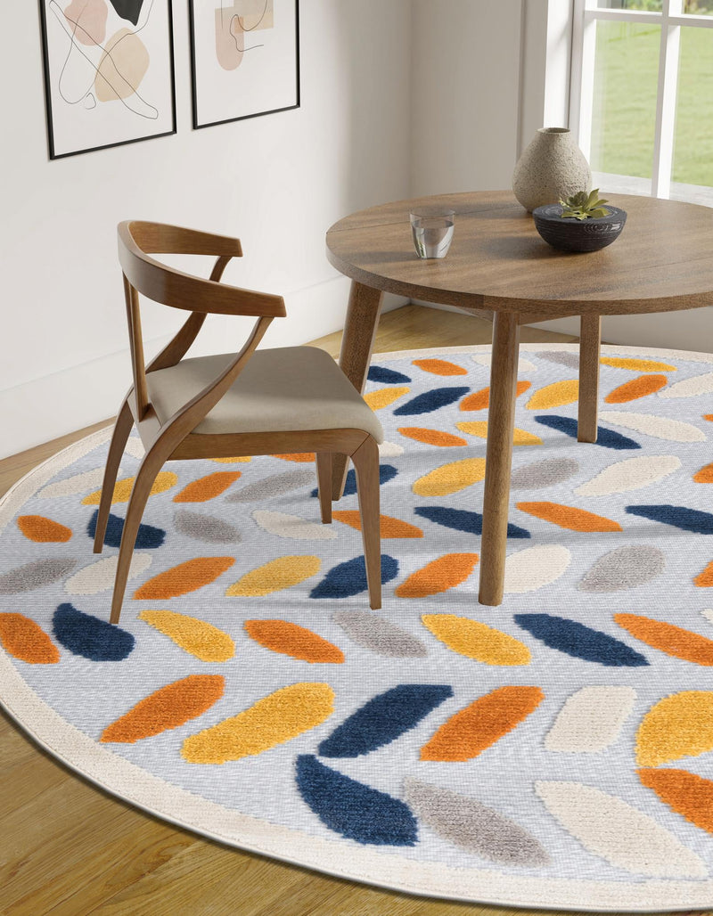 Bahama Breeze Outdoor Collection Area Rug - Nassau Round Gray  lifestyle 164