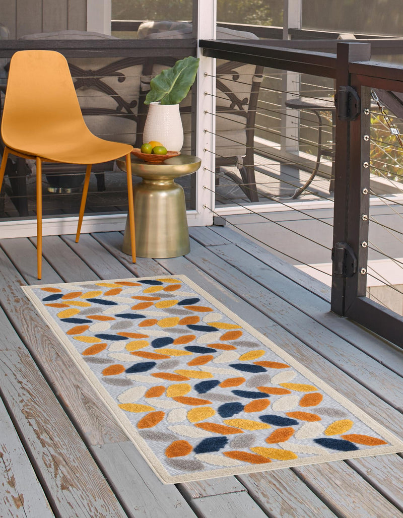 Bahama Breeze Outdoor Collection Area Rug - Nassau Runner Gray  lifestyle 64