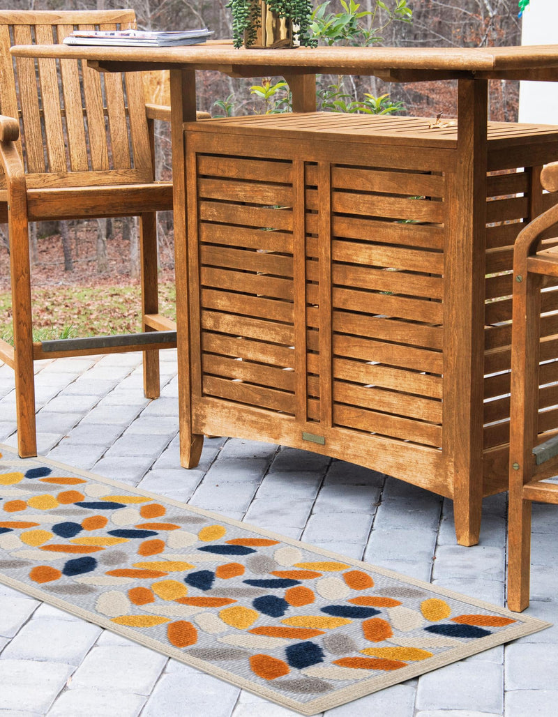 Bahama Breeze Outdoor Collection Area Rug - Nassau Runner Gray  lifestyle 177