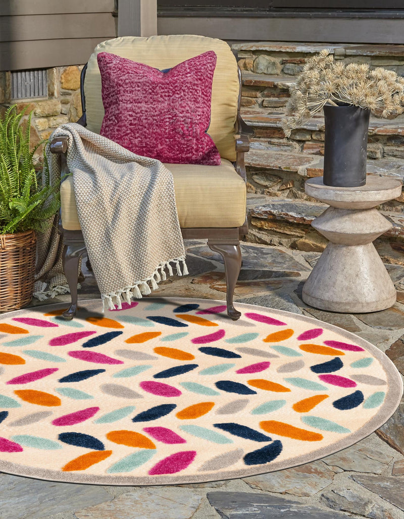 Bahama Breeze Outdoor Collection Area Rug - Nassau Round Beige  lifestyle 155