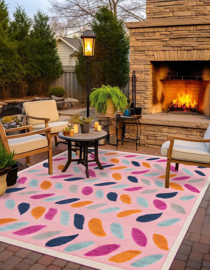 Bahama Breeze Outdoor Collection Area Rug - Nassau Square Pink  lifestyle 160