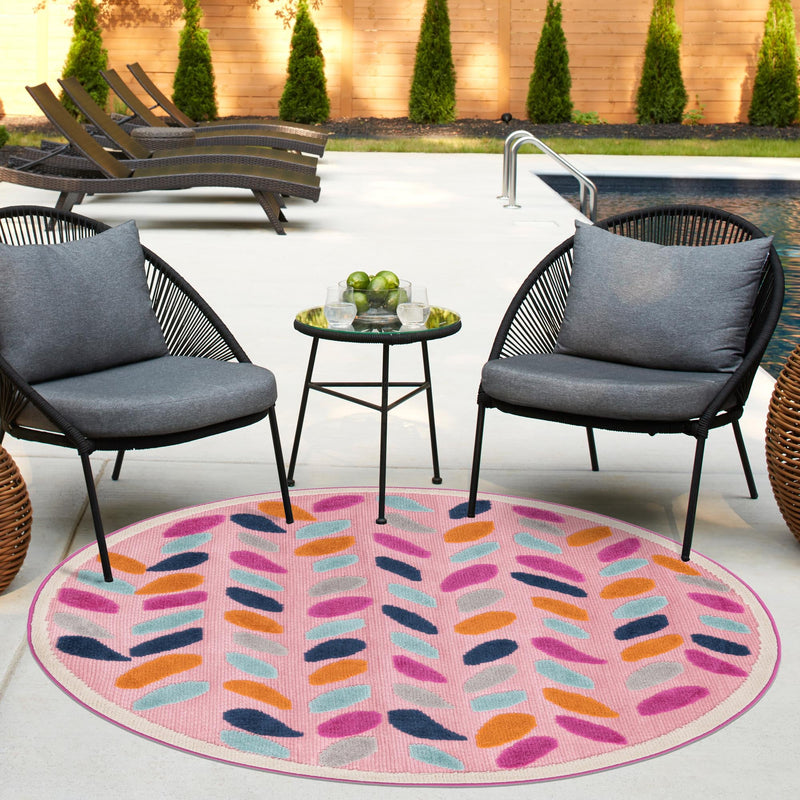 Bahama Breeze Outdoor Collection Area Rug - Nassau Round Pink  lifestyle 112
