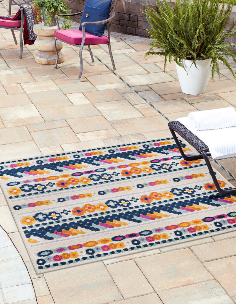 Bahama Breeze Outdoor Collection Area Rug -  Bimini Square Gray  lifestyle 47