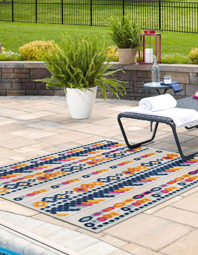 Bahama Breeze Outdoor Collection Area Rug -  Bimini Square Gray  lifestyle 52