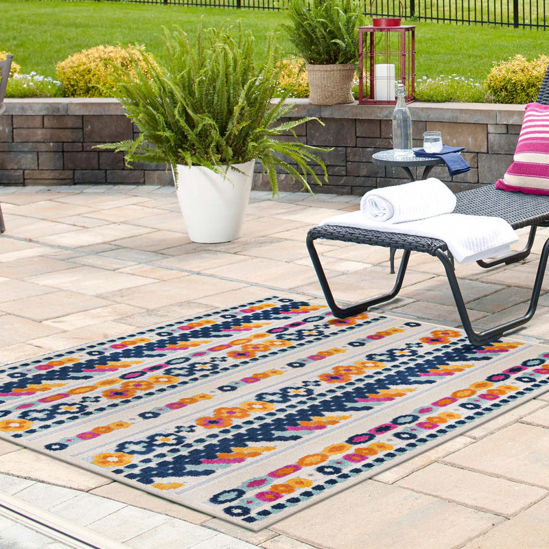Bahama Breeze Outdoor Collection Area Rug -  Bimini Square Gray  lifestyle 112