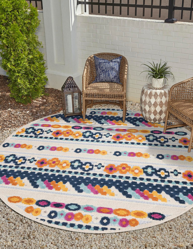 Bahama Breeze Outdoor Collection Area Rug -  Bimini Round Gray  lifestyle 100