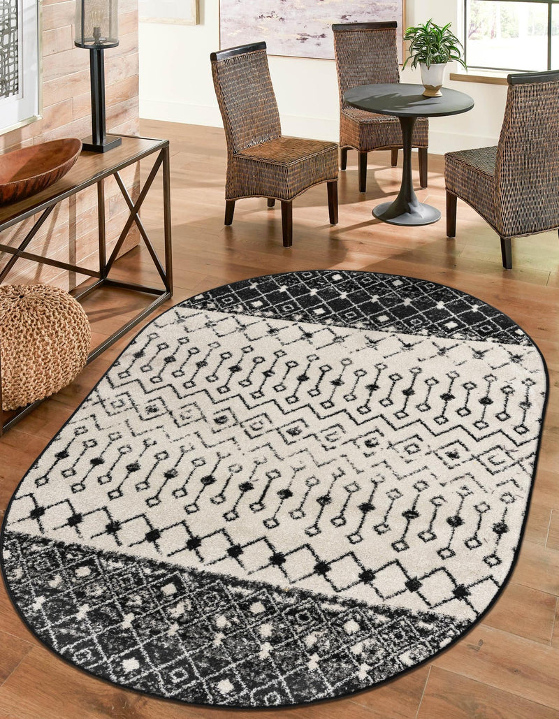 Mediterranean Lattice Collection Area Rug -  Casablanca (Black and White) Oval Black and White  lifestyle 0