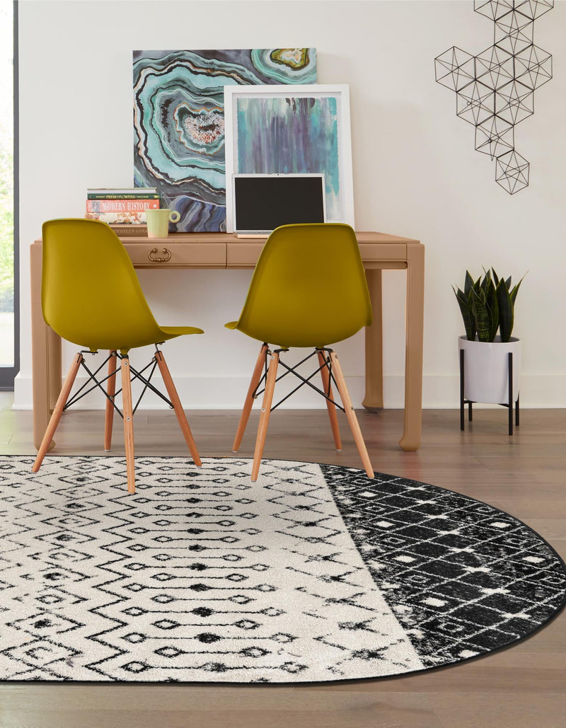 Mediterranean Lattice Collection Area Rug -  Casablanca (Black and White) Oval Black and White  lifestyle 9