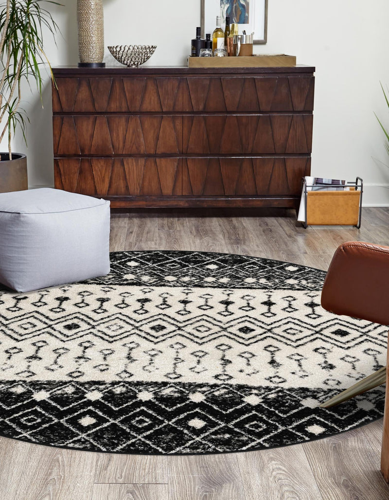 Mediterranean Lattice Collection Area Rug -  Casablanca (Black and White) Round Black and White  lifestyle 2