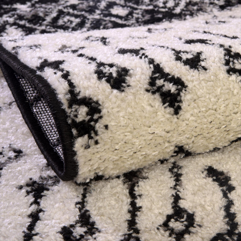 Mediterranean Lattice Collection Area Rug -  Casablanca (Black and White) Round Black and White  lifestyle 4