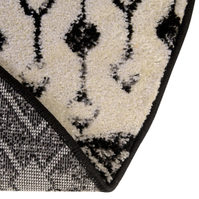 Mediterranean Lattice Collection Area Rug -  Casablanca (Black and White) Round Black and White  lifestyle 8