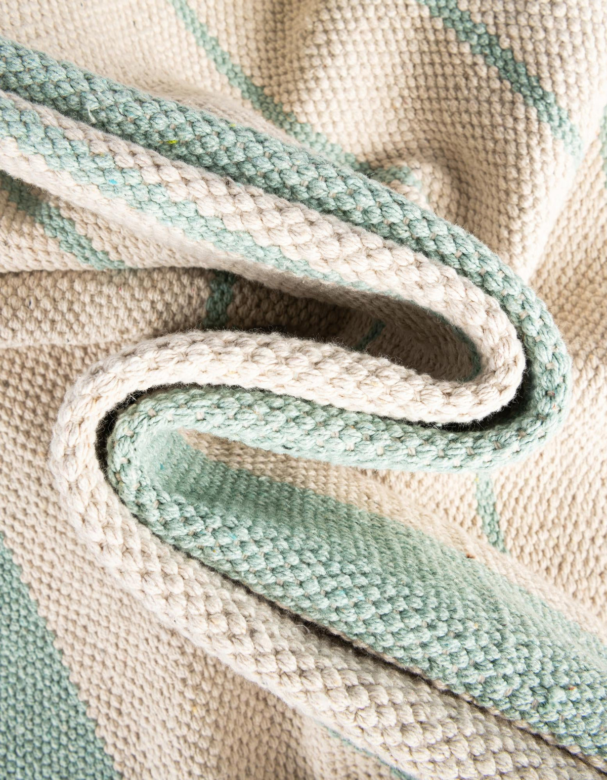 Thar Cotton Collection Area Rug - Borsh Rectangle White and Aqua  lifestyle 111