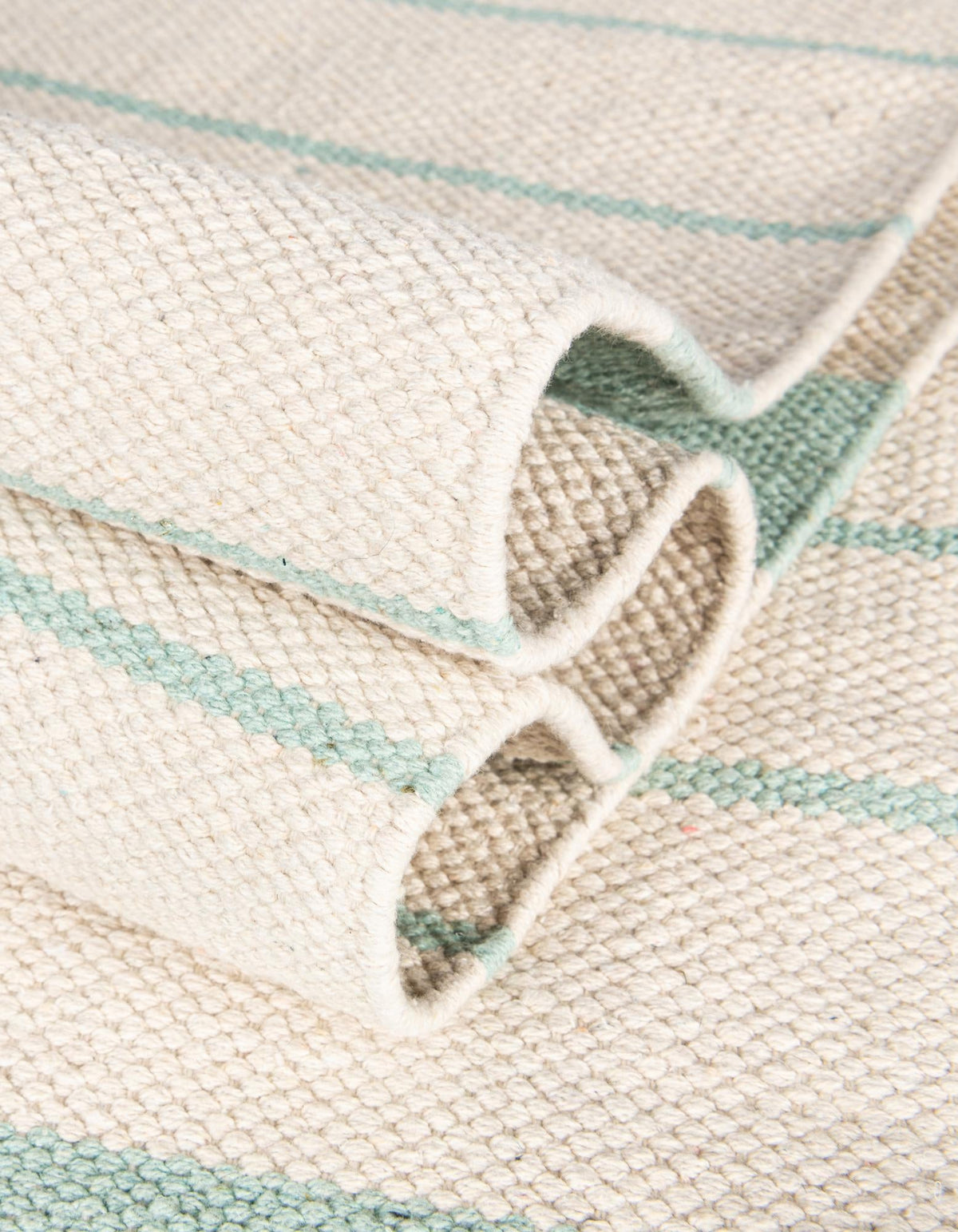 Thar Cotton Collection Area Rug - Borsh Rectangle White and Aqua  lifestyle 151