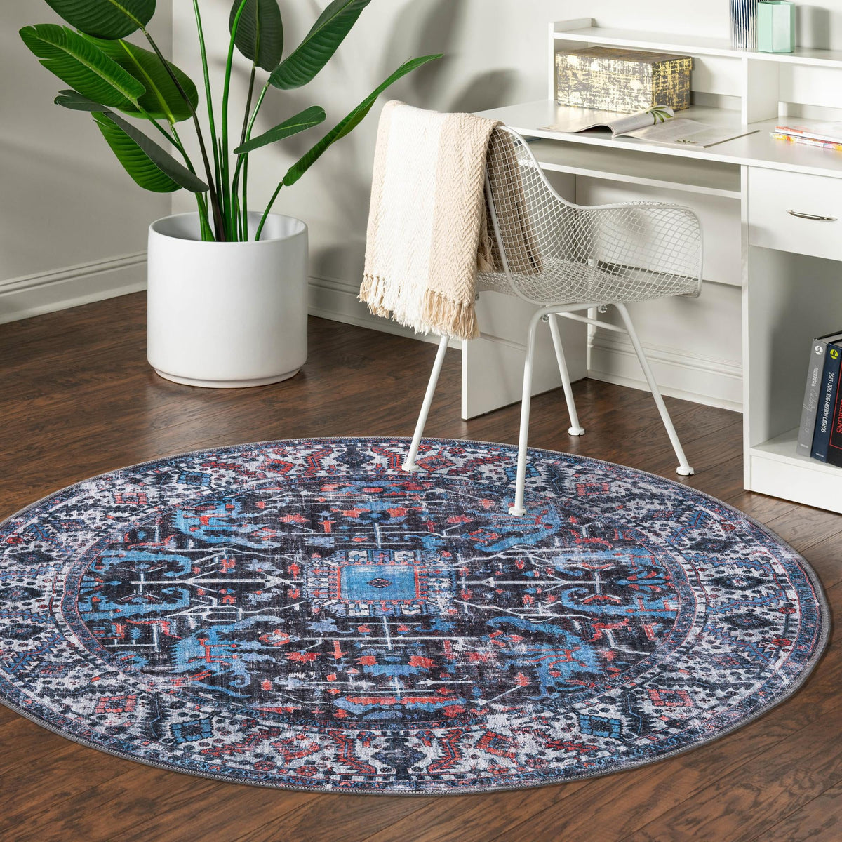 Aurora Waves Collection Area Rug -  Svalbard Round Black  lifestyle 56