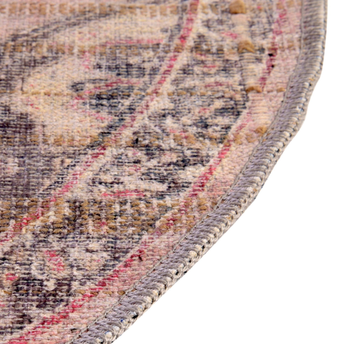 Vintage Memories Collection Area Rug - Heirloom Oval Beige pink  lifestyle 41