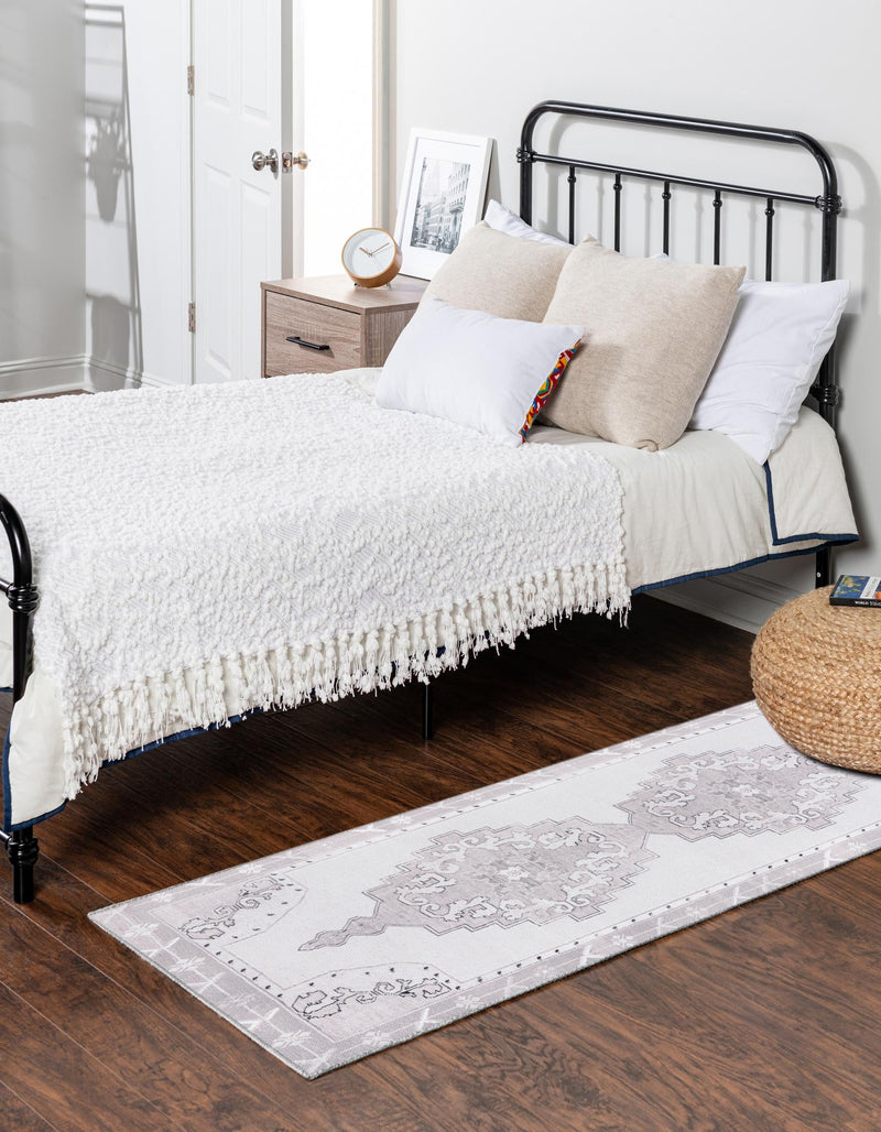 Heritage Elegance Collection Area Rug -  Winterthur (white Gray) Runner white Gray  lifestyle 24