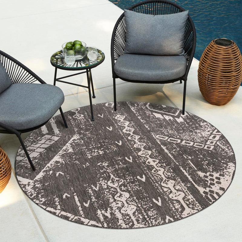 Desert Nomad Terrace Collection Area Rug - Sahara (Charcoal Gray) Round Charcoal Gray  lifestyle 21