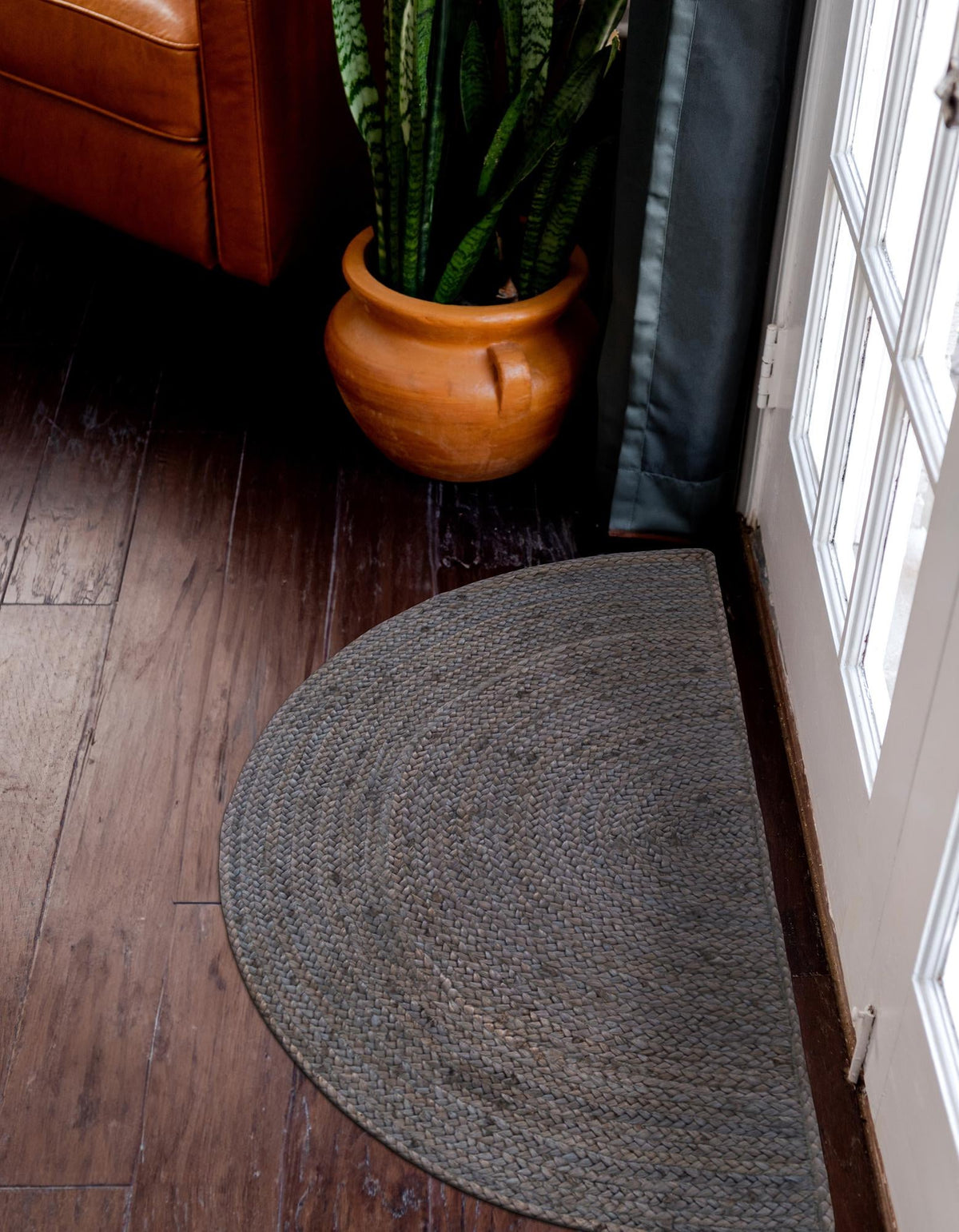 Woven Seaside Jute Collection Area Rug - Savannah (Gray) Hearth Gray  lifestyle 69