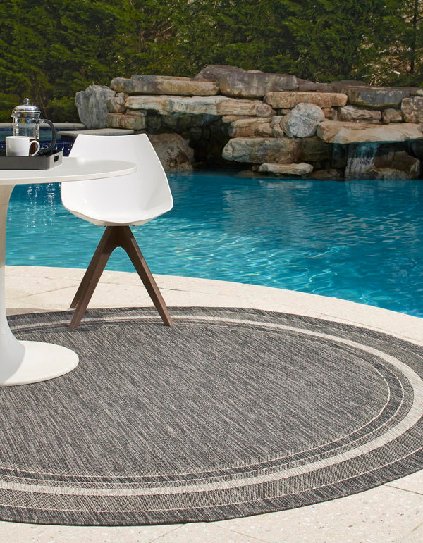 Patio Perimeter Collection Area Rug - Veranda (Black) Round Black  lifestyle 39