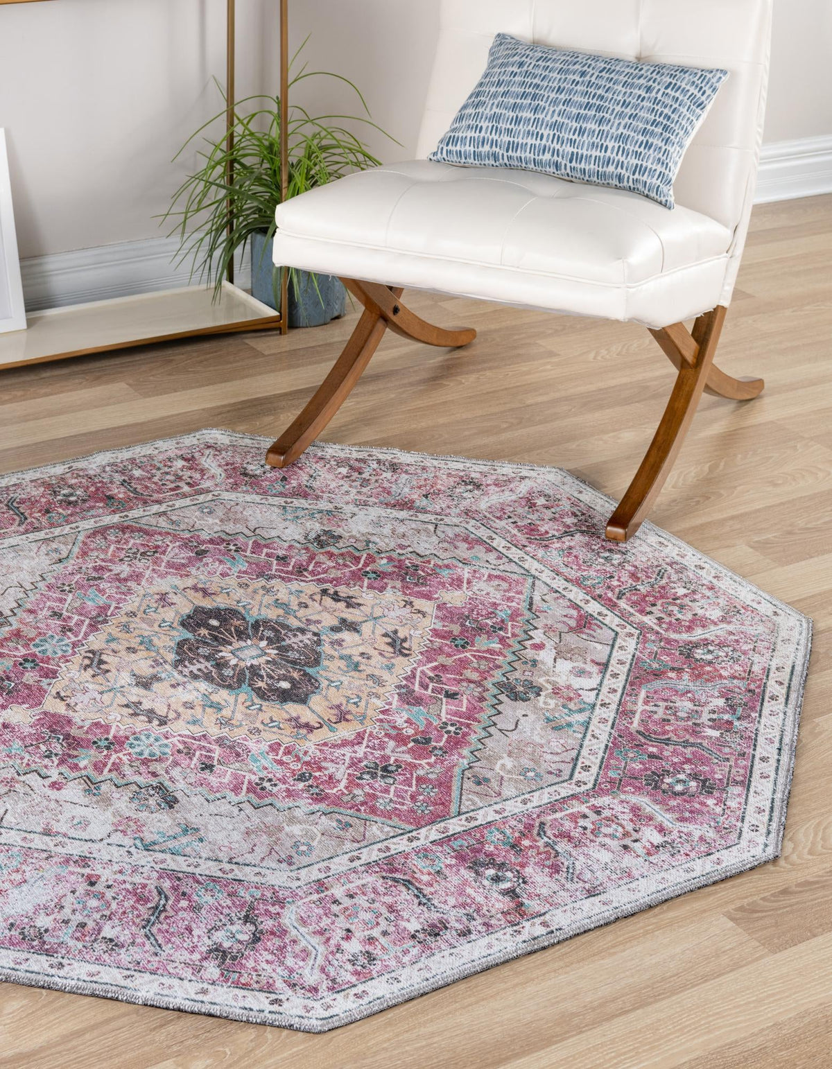 Laguna Sands Collection Area Rug -  Newport Octagon Light Coral Pink  lifestyle 107