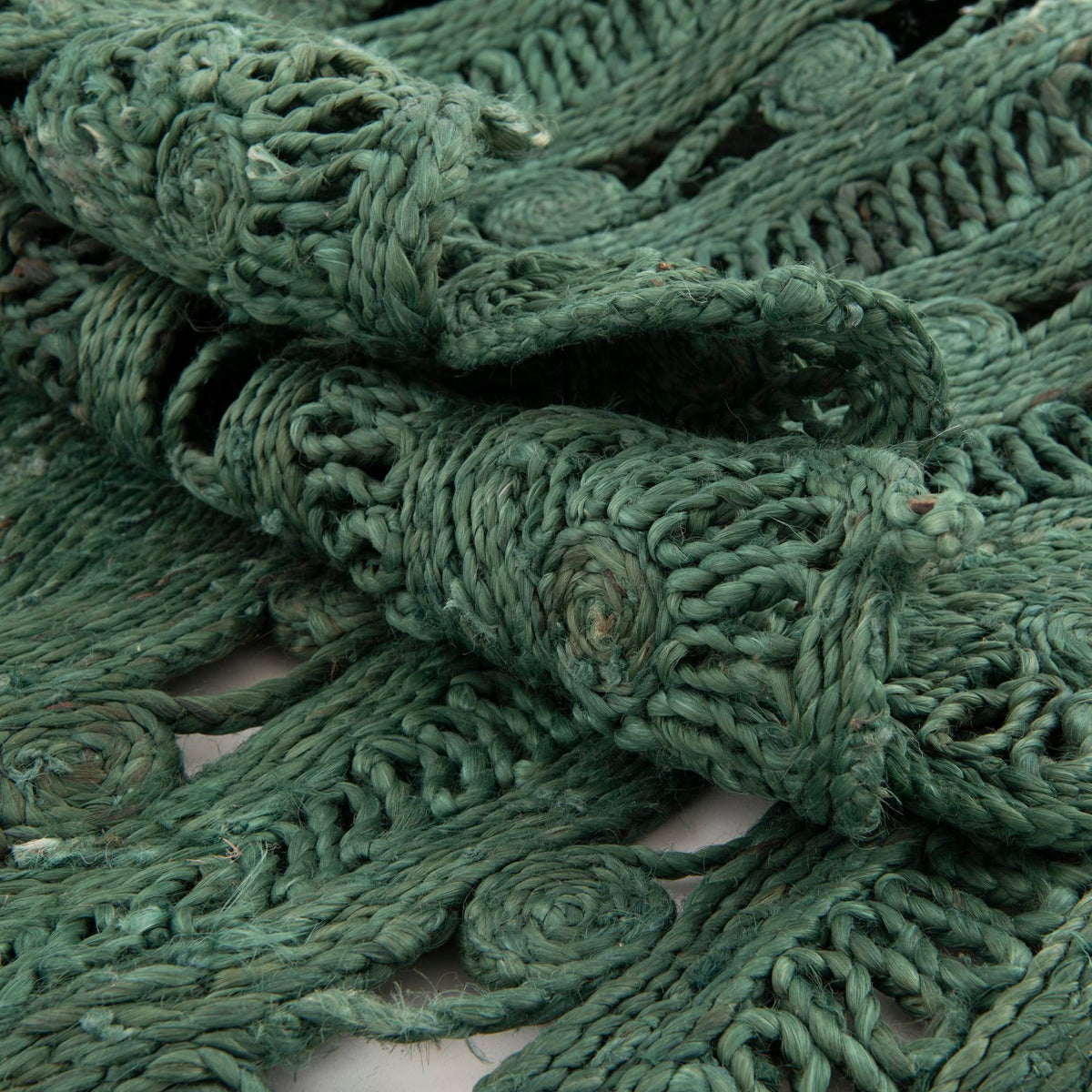 Woven Seaside Jute Collection Area Rug - Coastalhaven (Hunter Green) Round Hunter Green  lifestyle 31