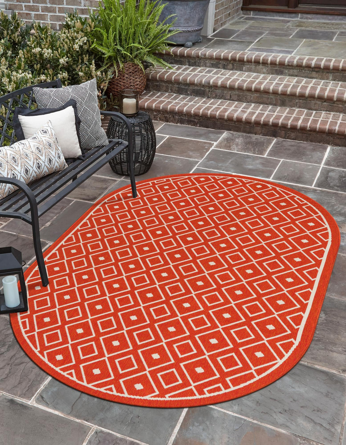 Seaside Lattice Collection Area Rug - Brighton Oval Rust Red  lifestyle 165