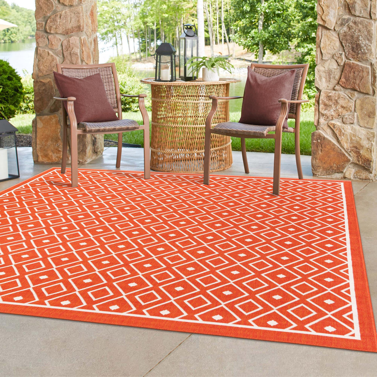 Savannah Pergola Collection Area Rug - Grove Square Rust Red  lifestyle 249
