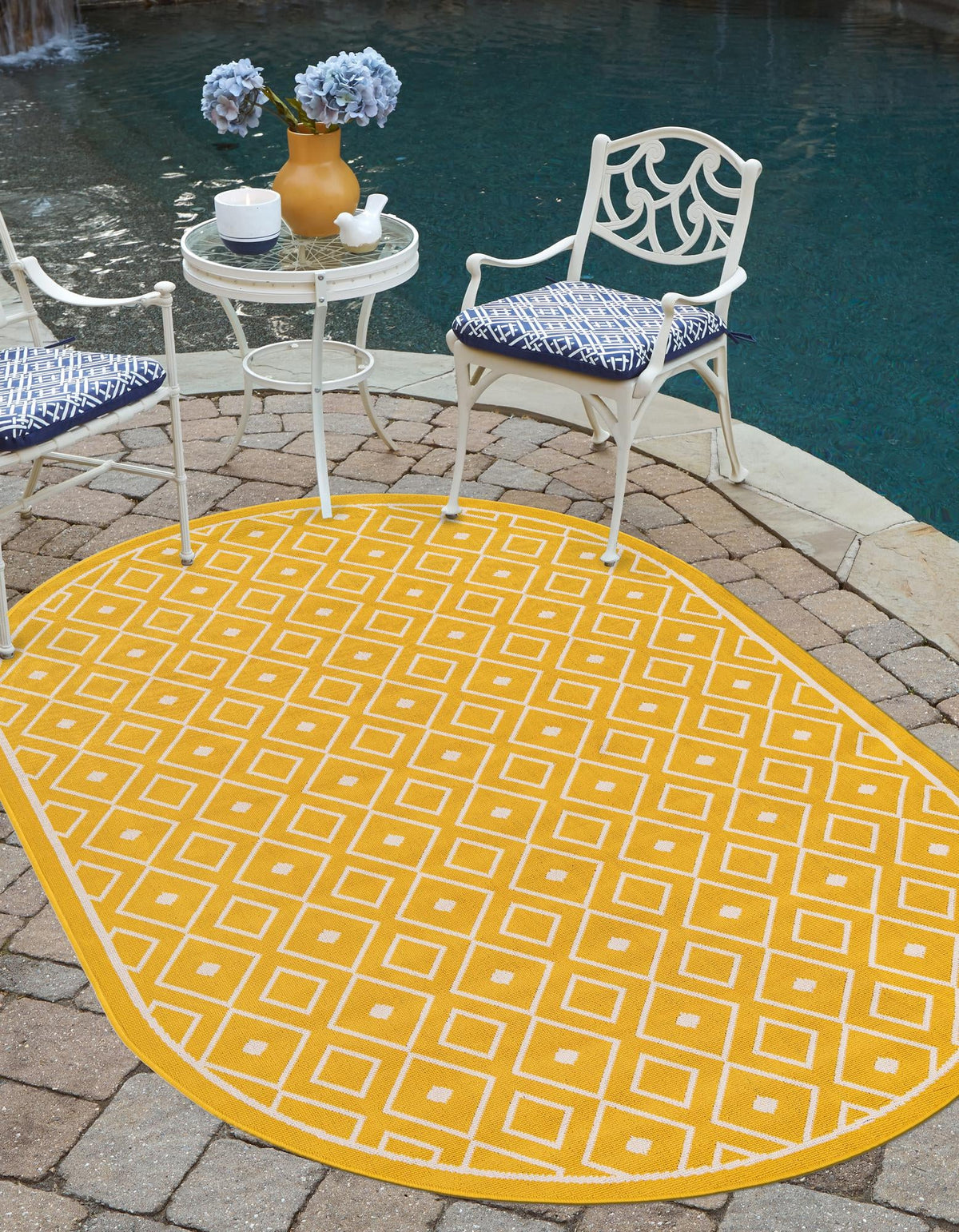 Seaside Lattice Collection Area Rug - Brighton Oval Yellow  lifestyle 93