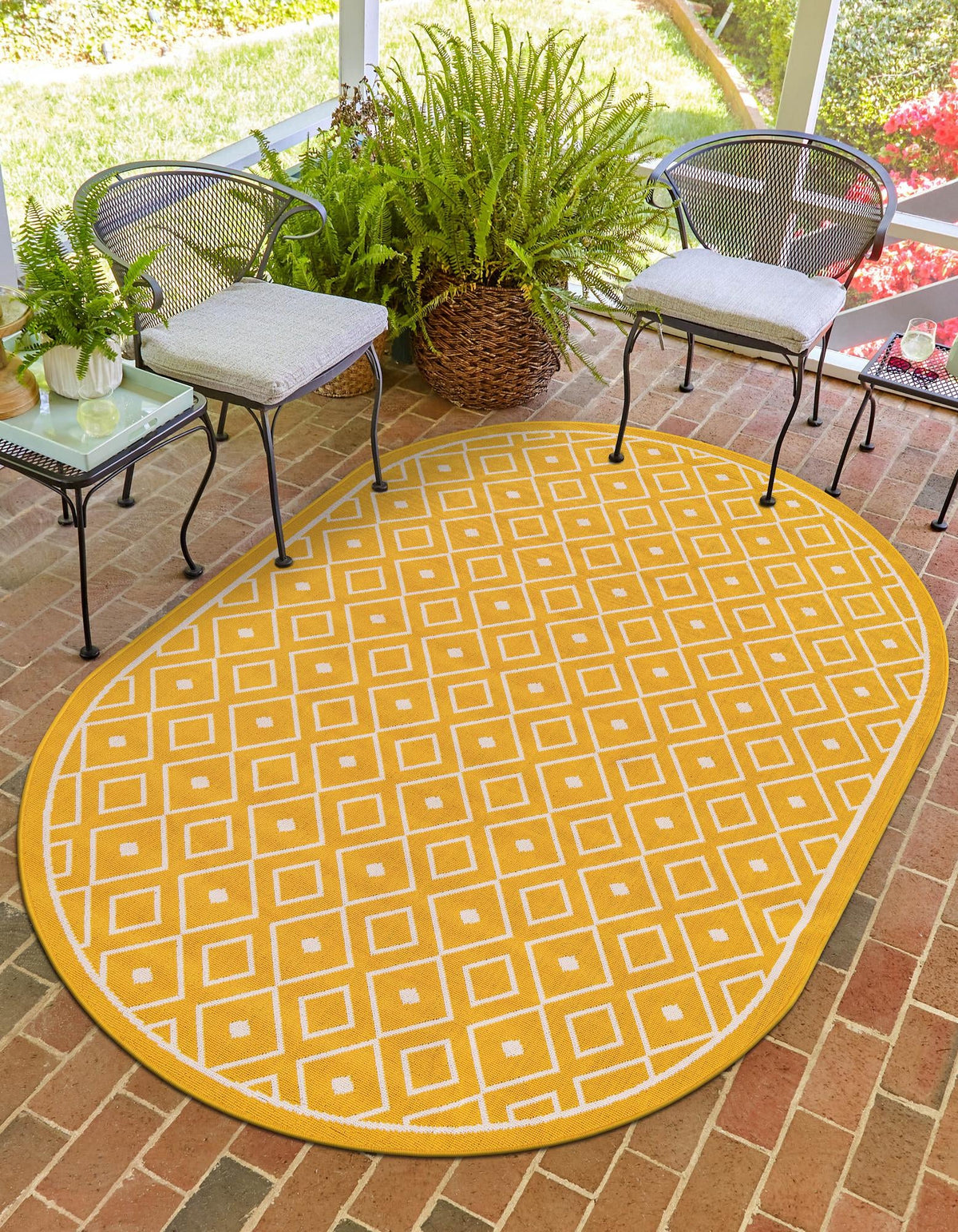 Seaside Lattice Collection Area Rug - Brighton Oval Yellow  lifestyle 134