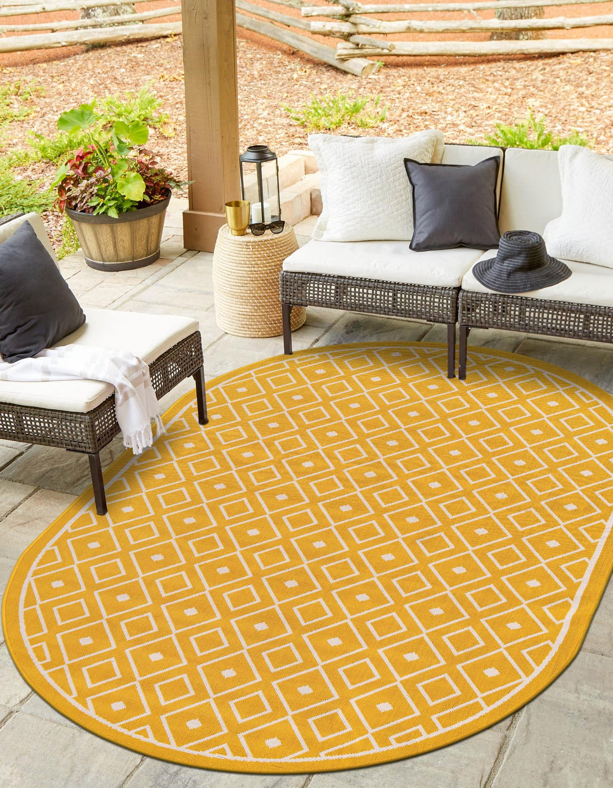 Seaside Lattice Collection Area Rug - Brighton Oval Yellow  lifestyle 168